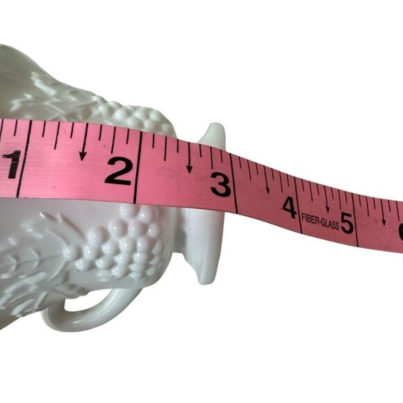 Indiana Colony Milk Glass Harvest Grapes Design Set of 4 Teacups and 2 Plates - Picture 12 of 12